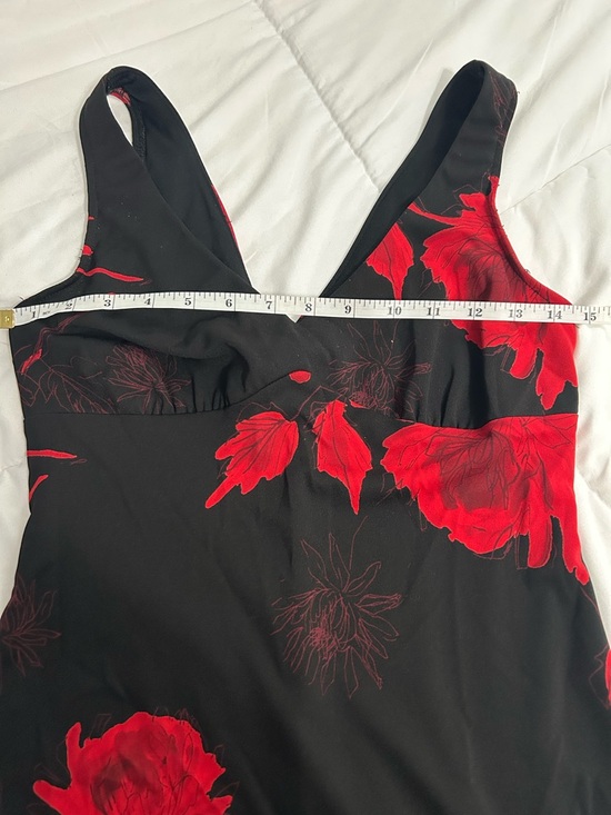 Vintage Late 90s La Belle Black Sleeveless Dress with Red Floral Print - Picture 5 of 8